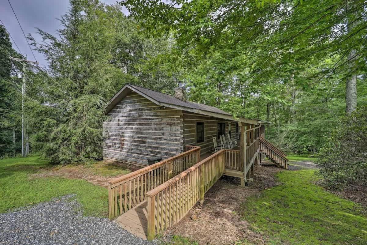 Cozy 'Grey Fox' Cabin Between Boone & Блоуінг-Рок Екстер'єр фото
