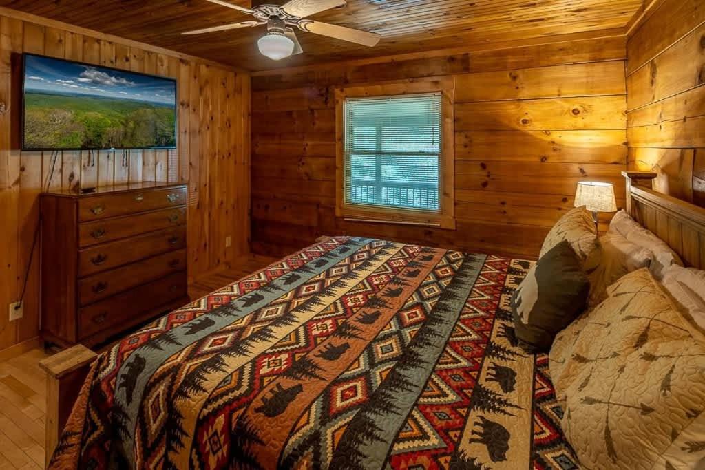 Cozy 'Grey Fox' Cabin Between Boone & Блоуінг-Рок Екстер'єр фото
