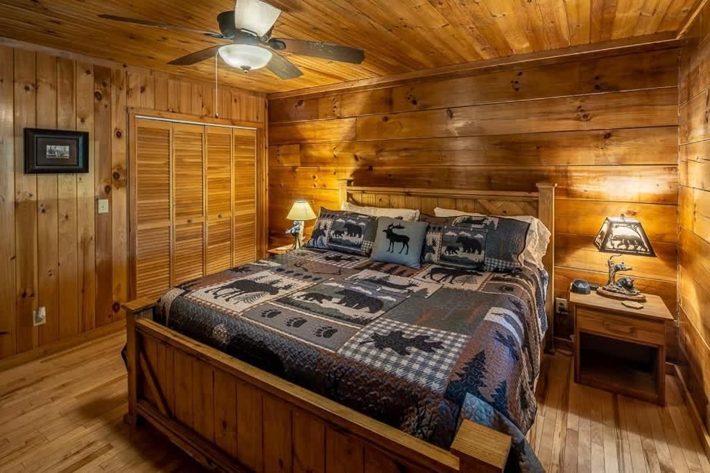 Cozy 'Grey Fox' Cabin Between Boone & Блоуінг-Рок Екстер'єр фото