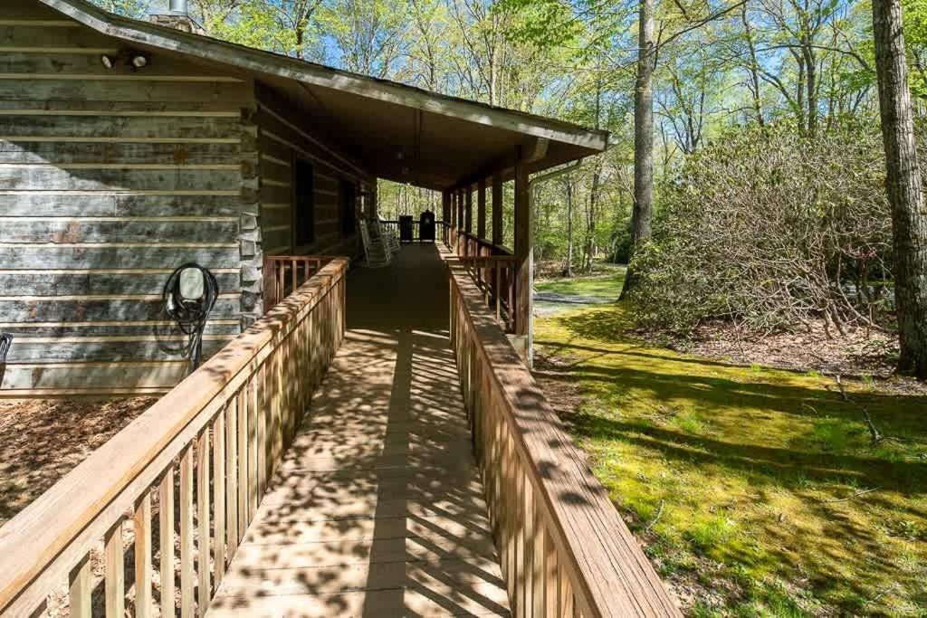 Cozy 'Grey Fox' Cabin Between Boone & Блоуінг-Рок Екстер'єр фото